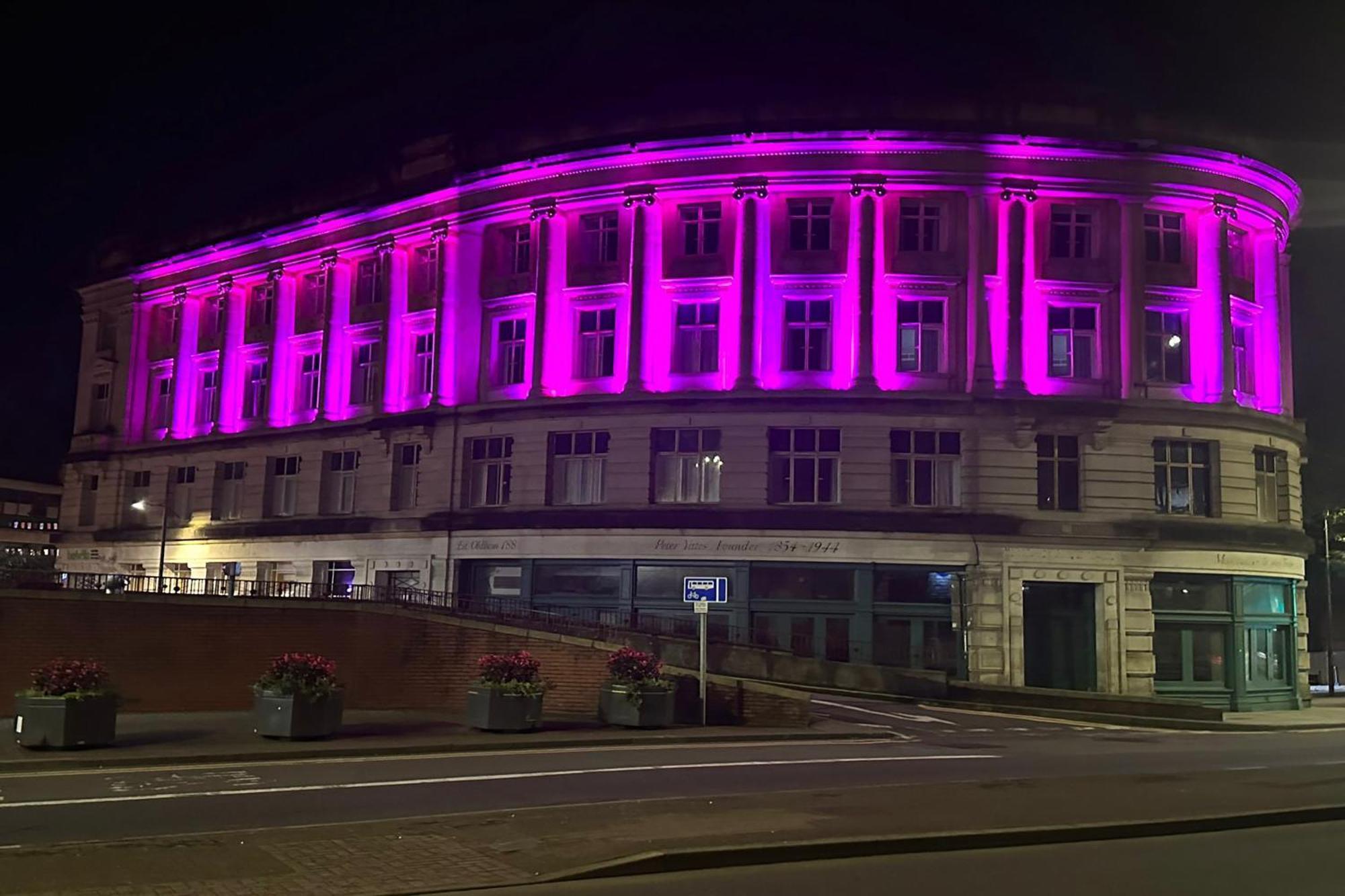 Belvilla Newport City Centre Hotel - Lifestyle Zewnętrze zdjęcie