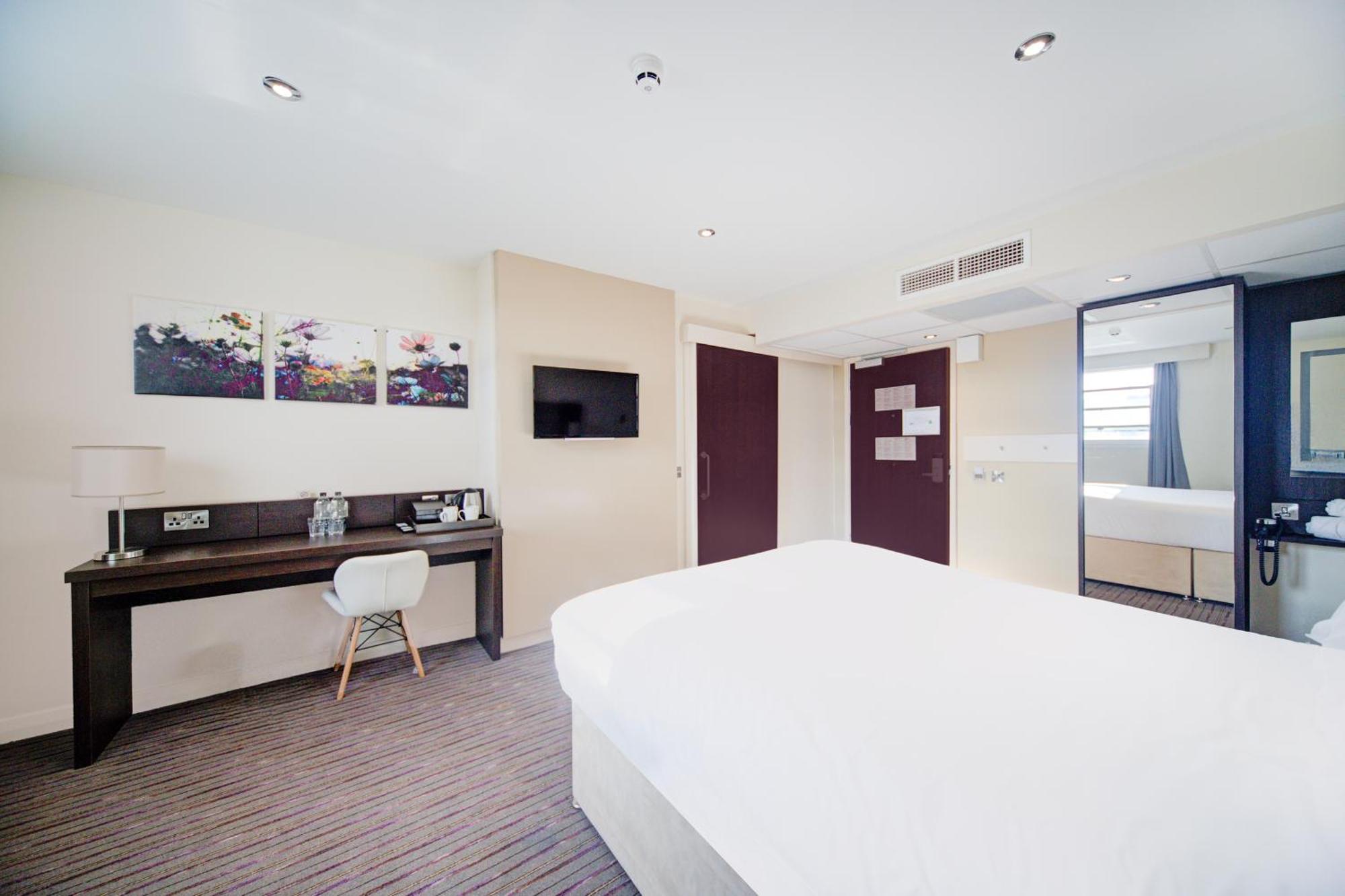 Belvilla Newport City Centre Hotel - Lifestyle Zewnętrze zdjęcie