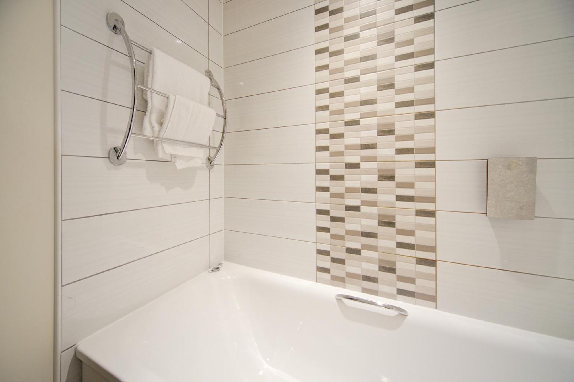 Belvilla Newport City Centre Hotel - Lifestyle Zewnętrze zdjęcie