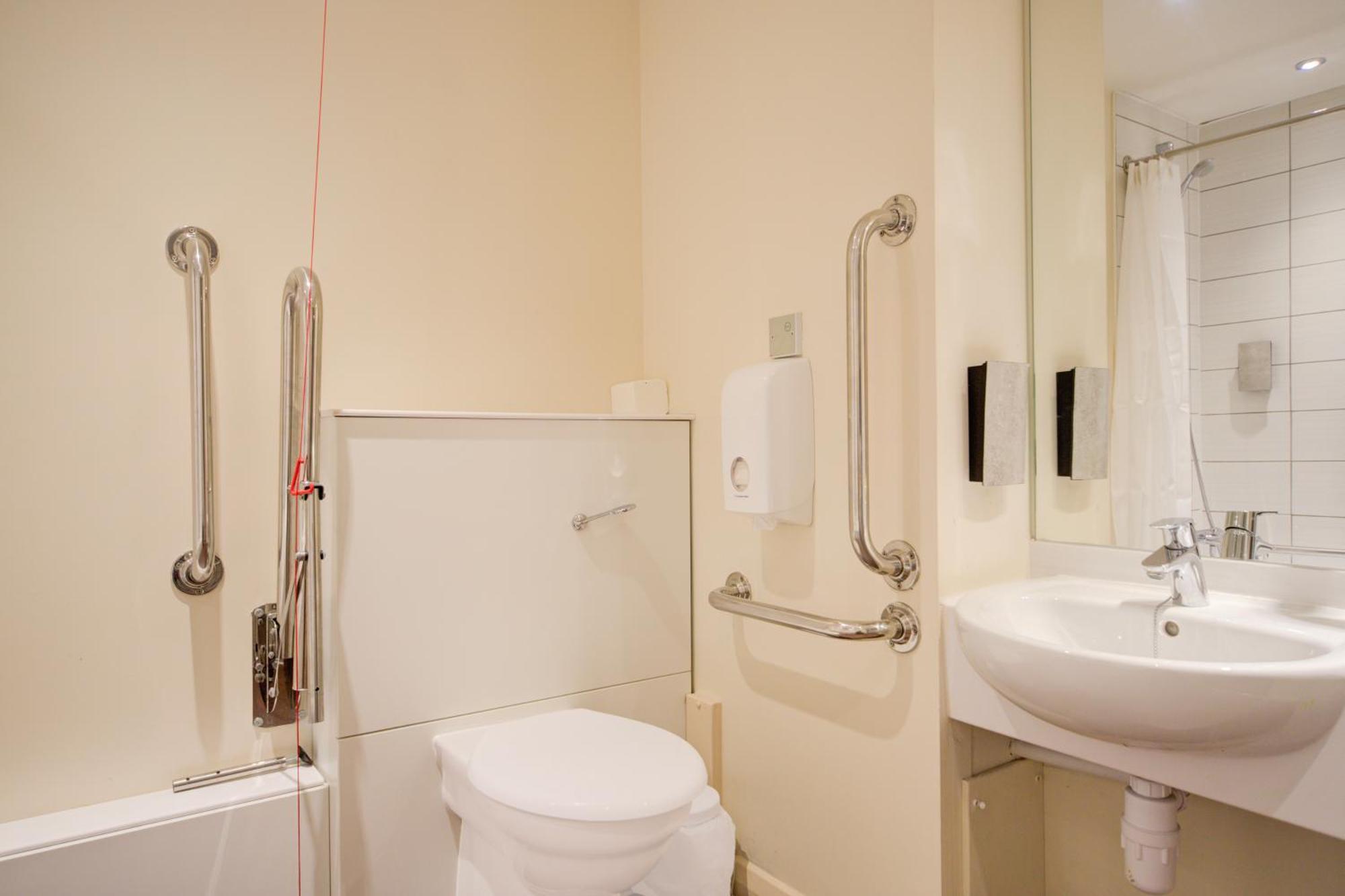 Belvilla Newport City Centre Hotel - Lifestyle Zewnętrze zdjęcie