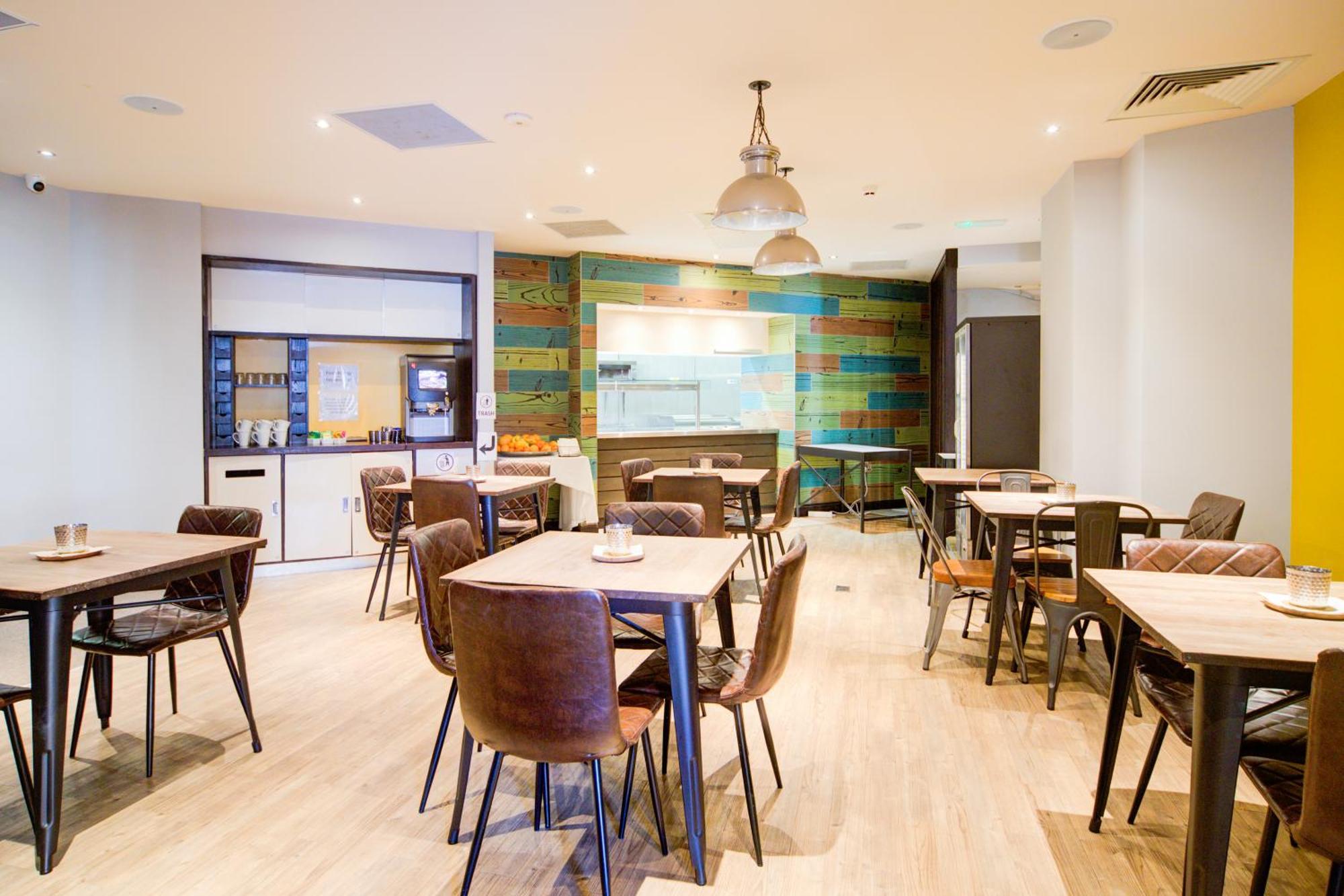 Belvilla Newport City Centre Hotel - Lifestyle Zewnętrze zdjęcie