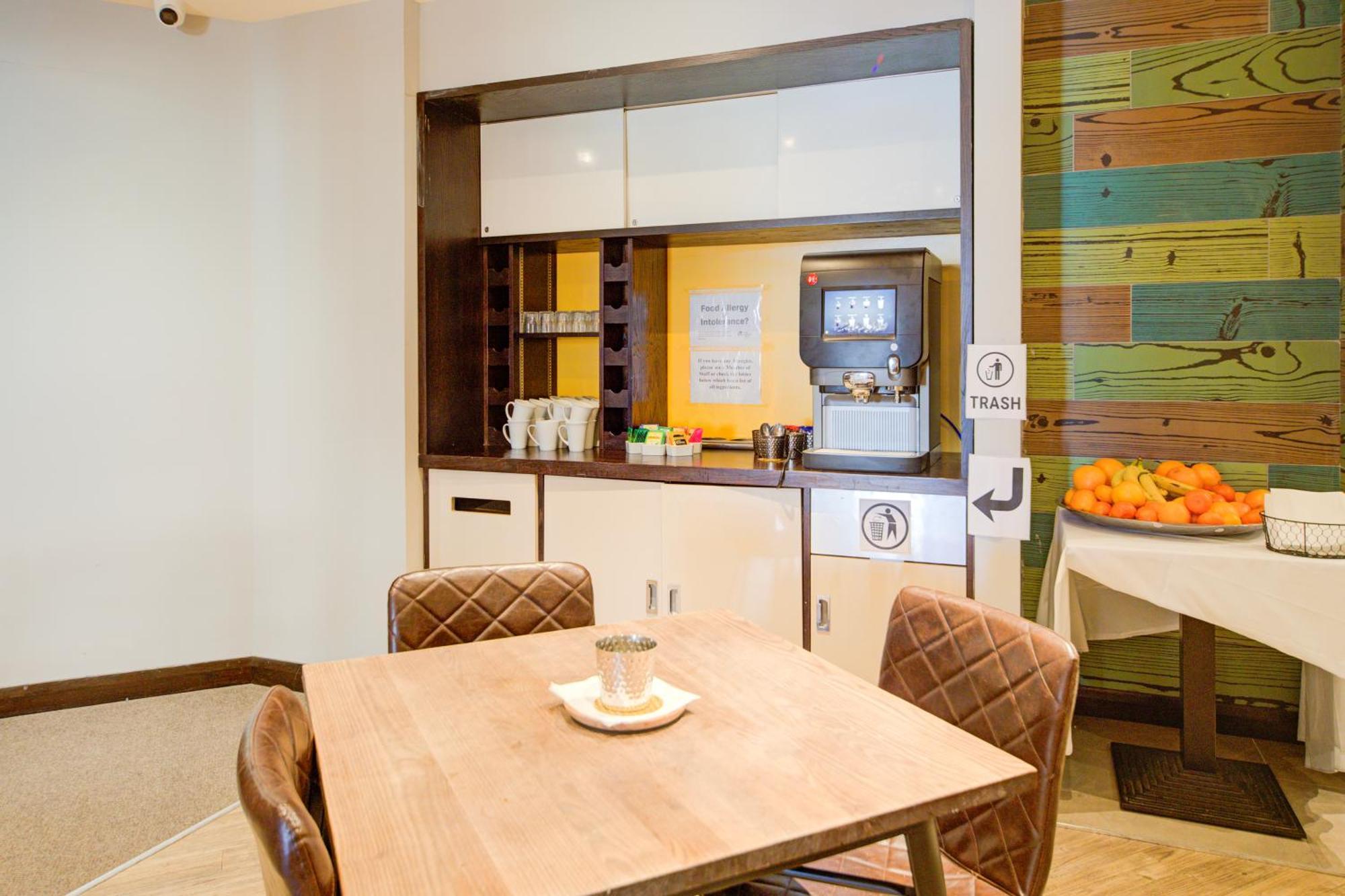 Belvilla Newport City Centre Hotel - Lifestyle Zewnętrze zdjęcie