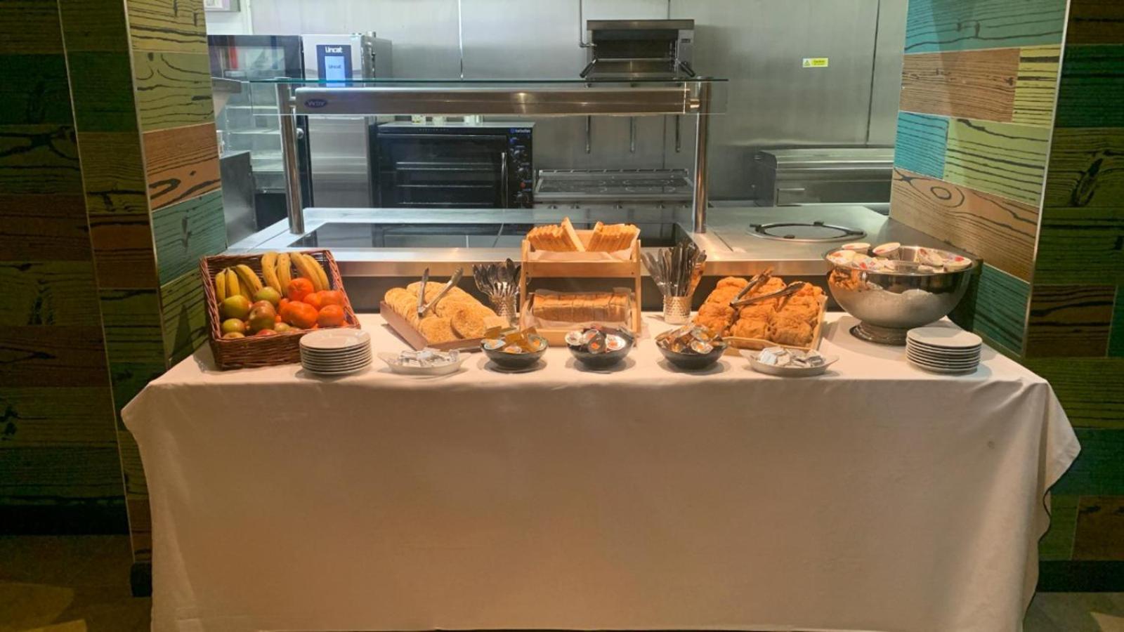 Belvilla Newport City Centre Hotel - Lifestyle Zewnętrze zdjęcie